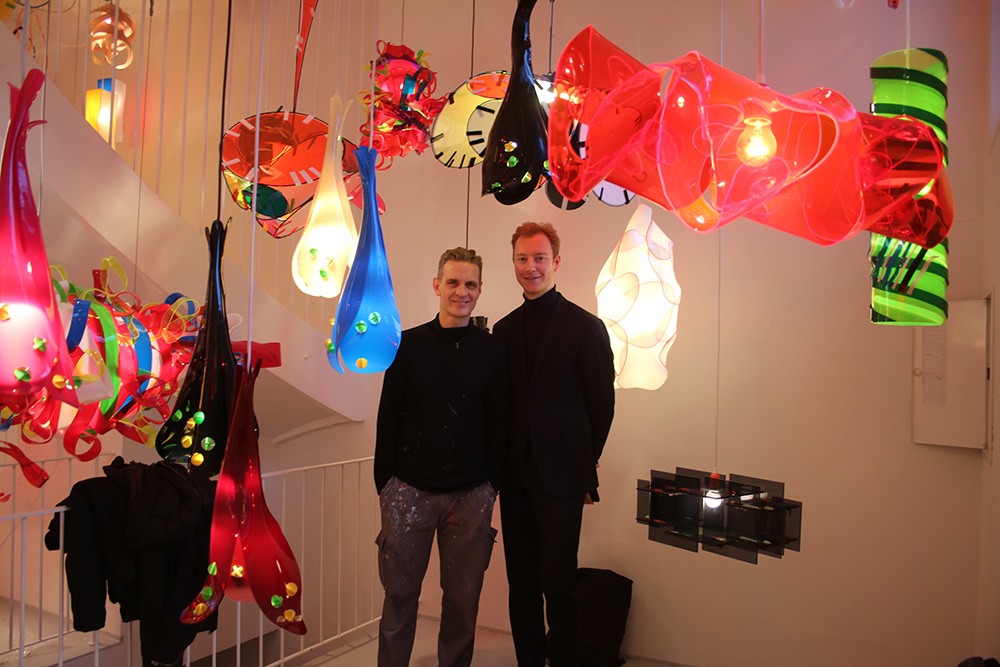 Lampenkünstler Stefan Wieland (links) und Galerist Philipp Pflug