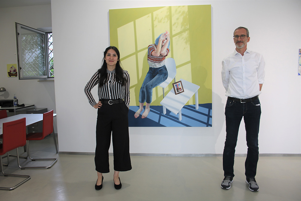 Die Malerin Ellen Akimoto und ihr Galerist Jörk Rothamel Foto: Edda Rössler